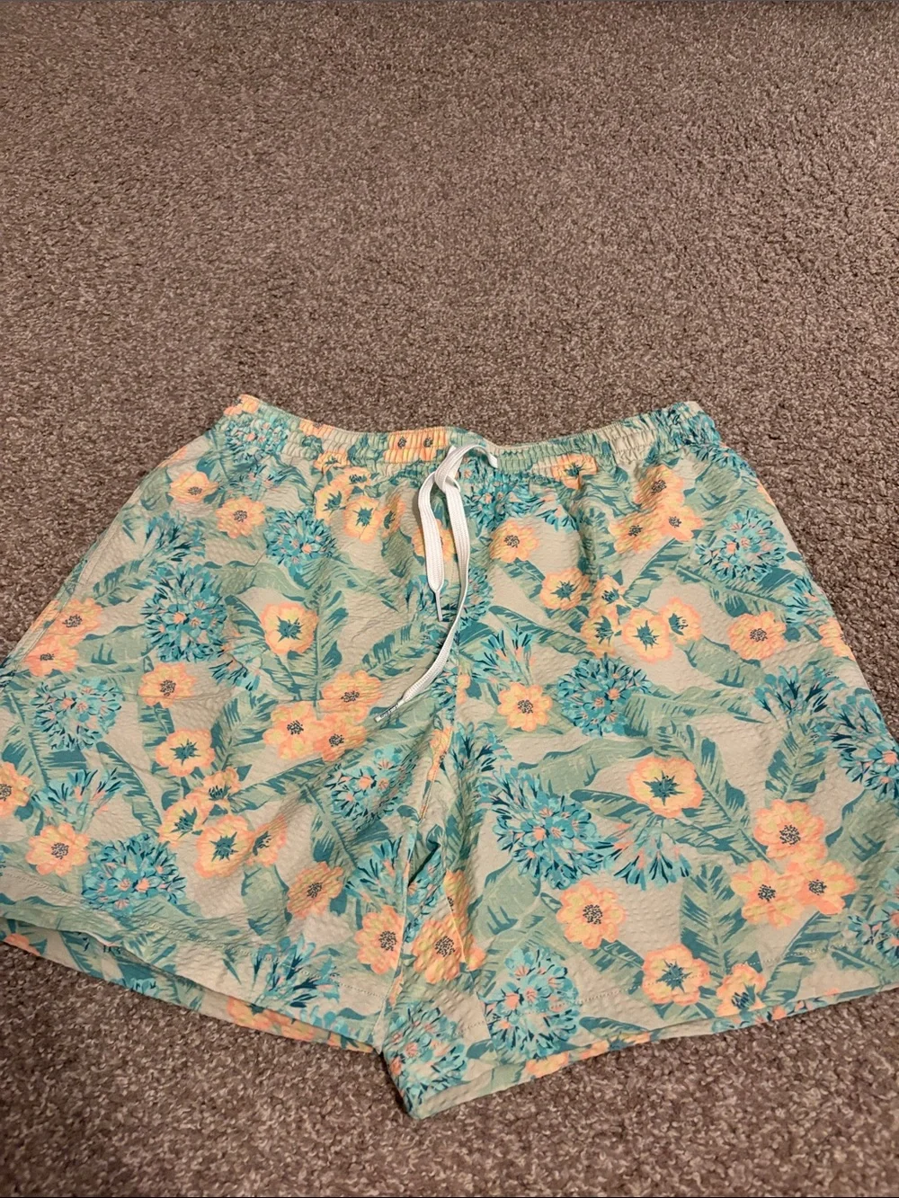 chubbies Men's Teal Floral Swim Trunks with Yellow Accents